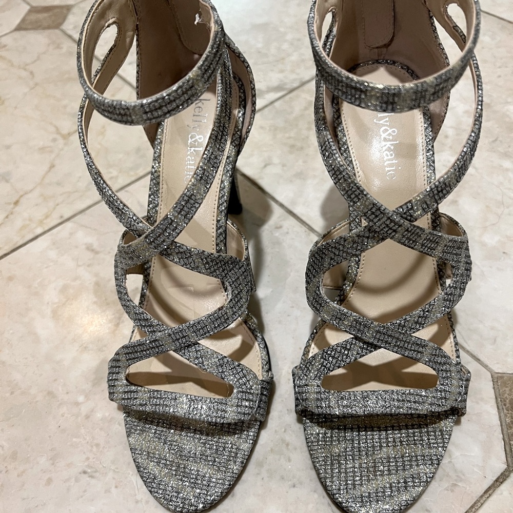 Kelly & Katie size 8 med. silver and gold sparkling dress sandals. 3 1/2” heels.